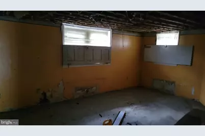 2715 W Westmoreland Street, Philadelphia, PA 19129 - Photo 18