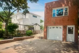 709 Chandler St, Philadelphia, PA 19111 - Photo 2