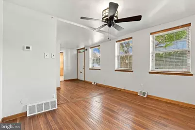 335 R Poplar Street, Philadelphia, PA 19123 - Photo 8