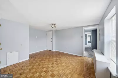 924 S 10th Street #3RD FLOOR, Philadelphia, PA 19147 - Photo 2