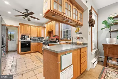 568 Hermitage Street, Philadelphia, PA 19128 - Photo 10
