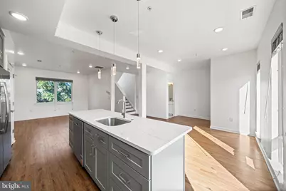331 E Girard Avenue, Philadelphia, PA 19125 - Photo 6
