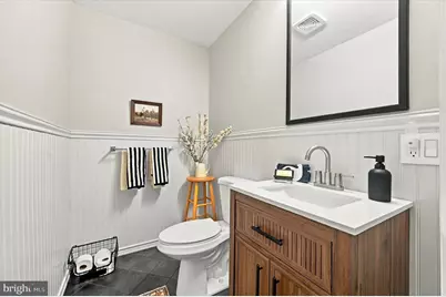 44 W Mount Airy Avenue, Philadelphia, PA 19119 - Photo 14