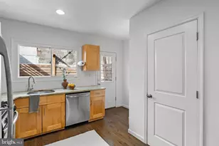 726 S Randolph St, Philadelphia, PA 19147 - Photo 14