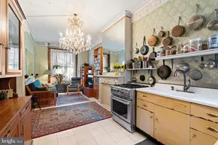 2437 Brown St, Philadelphia, PA 19130 - Photo 8