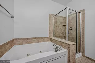 311 Admirals Way, Philadelphia, PA 19146 - Photo 24