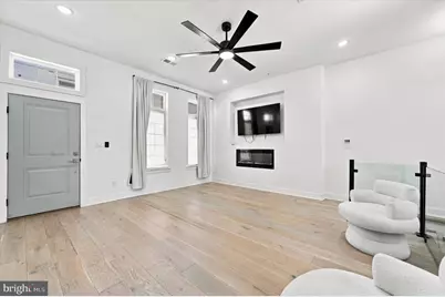124 E Sharpnack Street, Philadelphia, PA 19119 - Photo 2