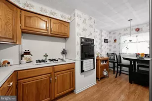 4210 Fairdale Rd, Philadelphia, PA 19154 - Photo 6