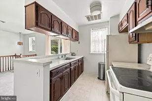 6940 Hegerman St, Philadelphia, PA 19135 - Photo 32