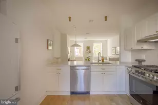 344 S 15th St, Philadelphia, PA 19102 - Photo 8