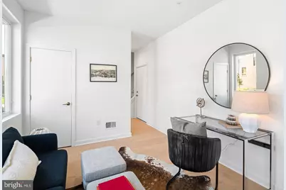 3044 S Northbank Place, Philadelphia, PA 19125 - Photo 2