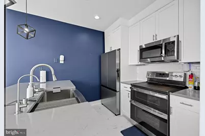 201 N 8th Street #914, Philadelphia, PA 19106 - Photo 8