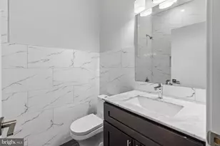 1945 N 7th St, Philadelphia, PA 19122 - Photo 20