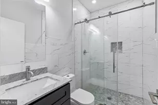 1945 N 7th St, Philadelphia, PA 19122 - Photo 18
