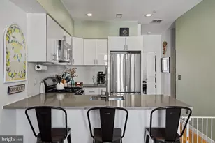 1606 Ogden St, Philadelphia, PA 19130 - Photo 12