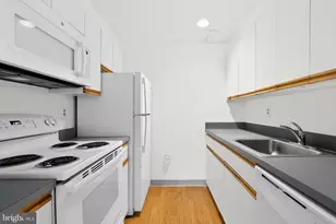 1601 Spring Garden St, Philadelphia, PA 19130 - Photo 8