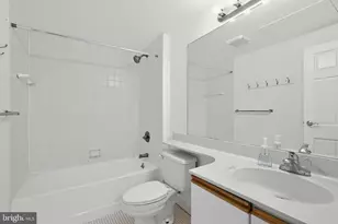 1601 Spring Garden St, Philadelphia, PA 19130 - Photo 14