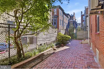 1632 Mount Vernon Street #PH, Philadelphia, PA 19130 - Photo 4