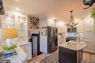 9720 Jeanes St, Philadelphia, PA 19115 - Photo 14