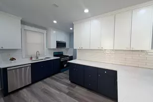 806 Manatawna Ave, Philadelphia, PA 19128 - Photo 16