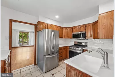 915 Lomond Lane, Philadelphia, PA 19128 - Photo 8