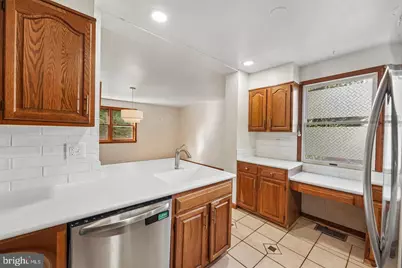 915 Lomond Lane, Philadelphia, PA 19128 - Photo 10