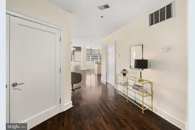 201 N 8th Street #603, Philadelphia, PA 19106 - Photo 2