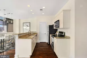 201 N 8th St, Philadelphia, PA 19106 - Photo 6