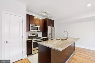 902 N 16th St, Philadelphia, PA 19130 - Photo 2