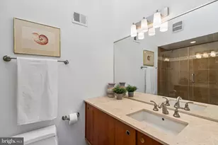 2037 Naudain St, Philadelphia, PA 19146 - Photo 12