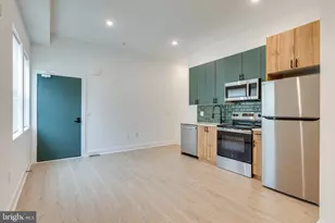 2502 N Lawrence St, Philadelphia, PA 19133 - Photo 2