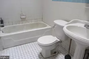 5627 Belmar Terrace, Philadelphia, PA 19143 - Photo 10