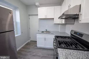2447 Ingersoll St, Philadelphia, PA 19121 - Photo 12