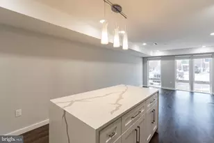 751 N 20th St, Philadelphia, PA 19130 - Photo 4