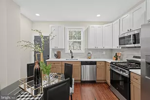 24 W Duval St, Philadelphia, PA 19144 - Photo 8