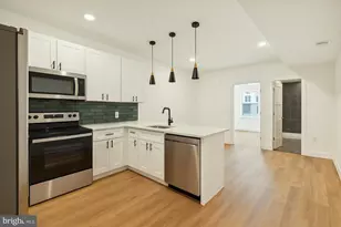 417 W Cumberland St, Philadelphia, PA 19133 - Photo 2