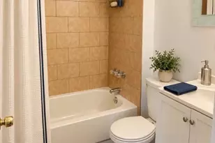 114 E Pleasant St, Philadelphia, PA 19119 - Photo 6