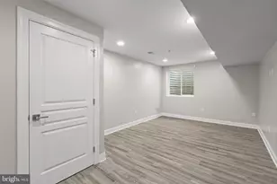2129 Tasker St, Philadelphia, PA 19145 - Photo 28