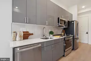 225 N 12th St, Philadelphia, PA 19107 - Photo 8