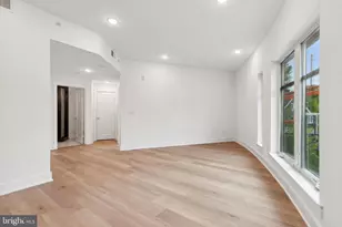 367 W Hortter St, Philadelphia, PA 19119 - Photo 8