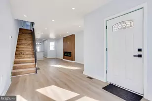 895 Marcella St, Philadelphia, PA 19124 - Photo 4