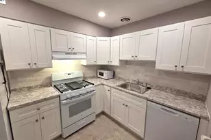 2201 Strahle St, Philadelphia, PA 19152 - Photo 2