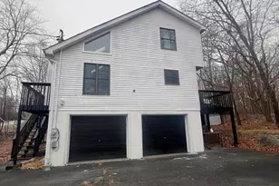 1076 Lancaster Dr, Bushkill, PA 18324 - Photo 18