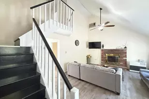 263 Canterbury Rd, Bushkill, PA 18324 - Photo 8