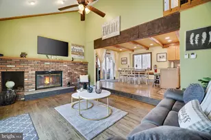 163 Cambridge Ct, Bushkill, PA 18324 - Photo 18