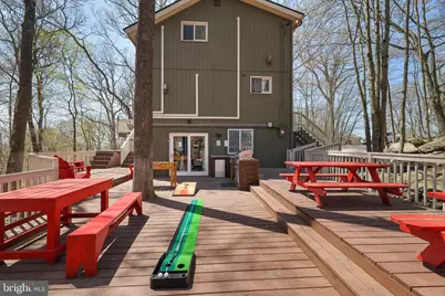 163 Cambridge Court, Bushkill, PA 18324 - Photo 2