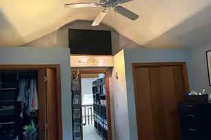 129 Segatti Cir, Bushkill, PA 18324 - Photo 2