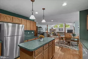 604 Bombur Ln, Tamiment, PA 18371 - Photo 6