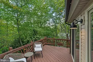 415 Canterbury Rd, Bushkill, PA 18324 - Photo 32