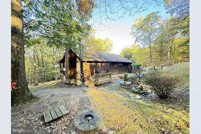 2119 Meadowlark Circle, Bushkill, PA 18324 - Photo 2